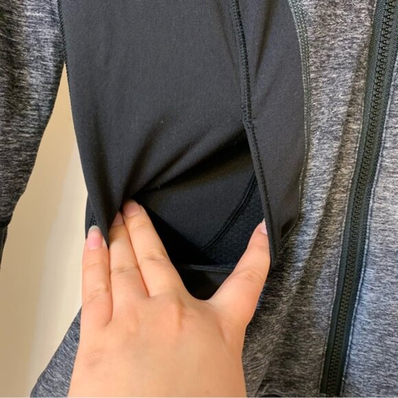 Lululemon Find Your Bliss Jacket Black / Heathered Black Reversible Size 6 - Picture 4 of 11